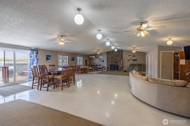 270 Ridge Loop Road, Cle Elum, WA 98922
