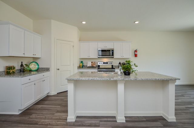 1025 Long Bay Ct, Brookshire, TX 77423