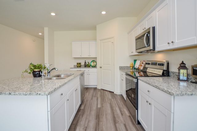 1025 Long Bay Ct, Brookshire, TX 77423