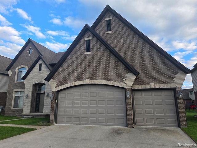 15342 Amberfield Drive, Macomb, MI 48042