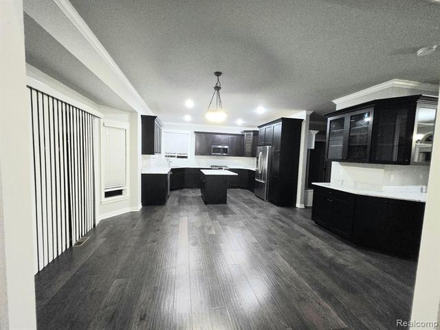 15342 Amberfield Drive, Macomb, MI 48042