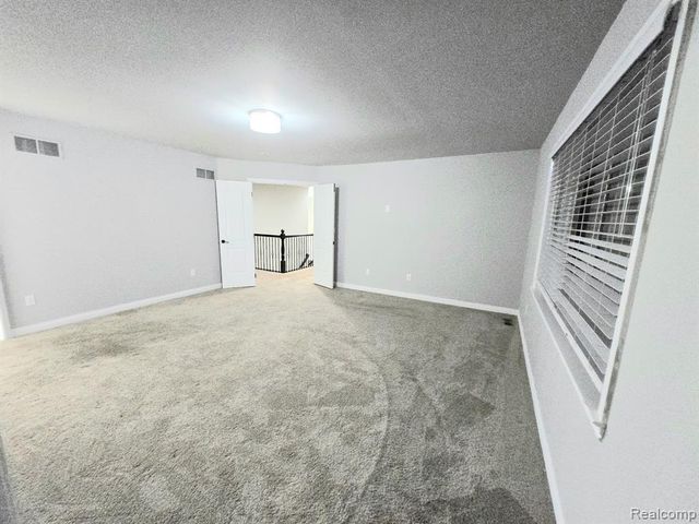 15342 Amberfield Drive, Macomb, MI 48042