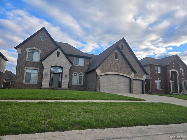 15342 Amberfield Drive, Macomb, MI 48042