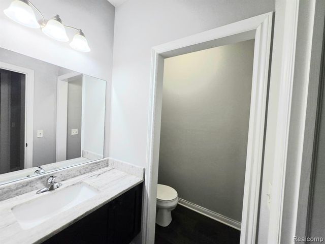 15342 Amberfield Drive, Macomb, MI 48042