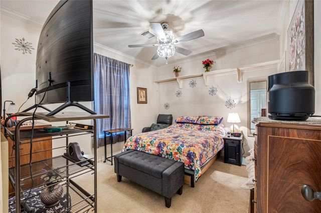 659 Chateau Woods Parkway Drive, Conroe, TX 77385