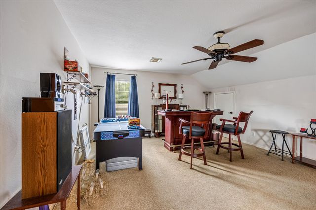 659 Chateau Woods Parkway Drive, Conroe, TX 77385
