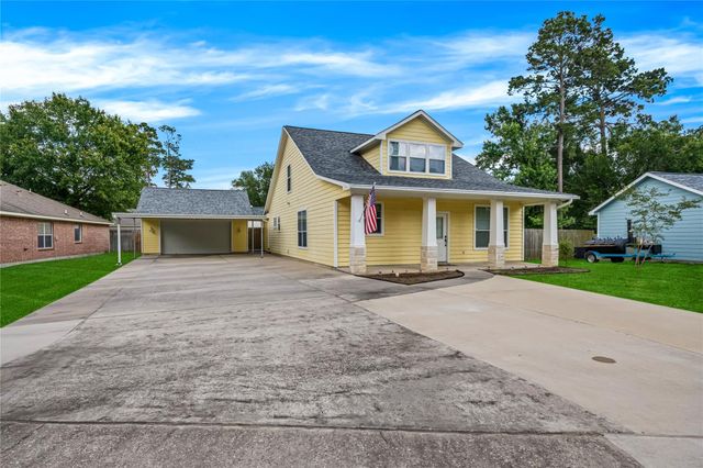 659 Chateau Woods Parkway Drive, Conroe, TX 77385
