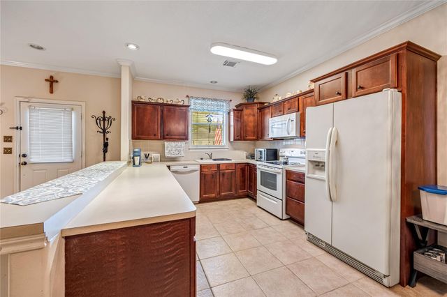 659 Chateau Woods Parkway Drive, Conroe, TX 77385