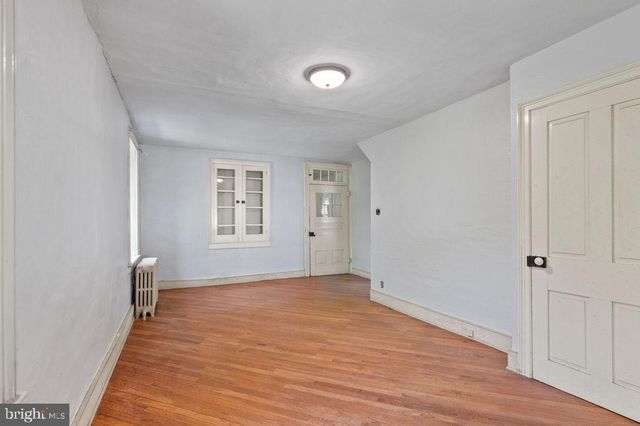 120 S KEMP ST, Lyon Station, PA 19536