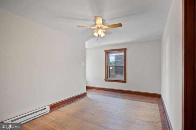 120 S KEMP ST, Lyon Station, PA 19536