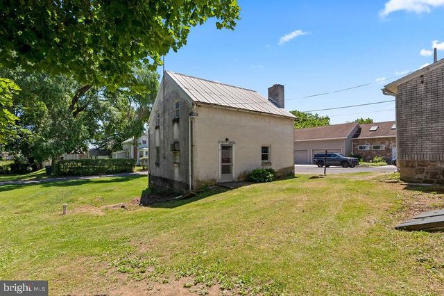 120 S KEMP ST, Lyon Station, PA 19536