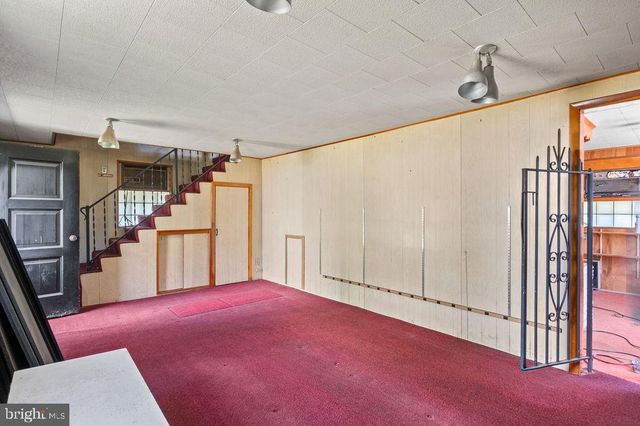 120 S KEMP ST, Lyon Station, PA 19536