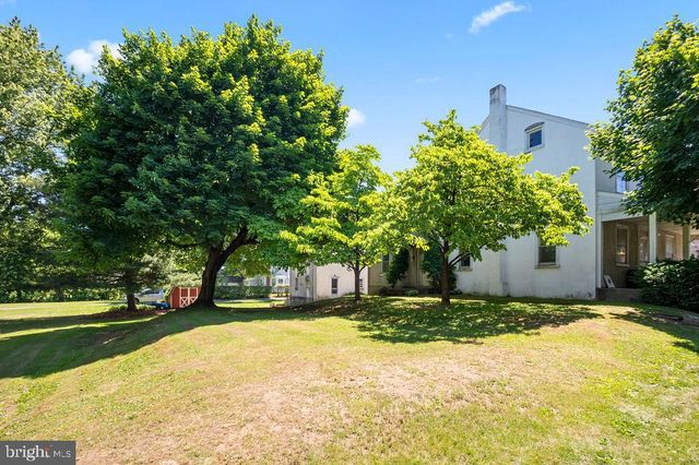 120 S KEMP ST, Lyon Station, PA 19536
