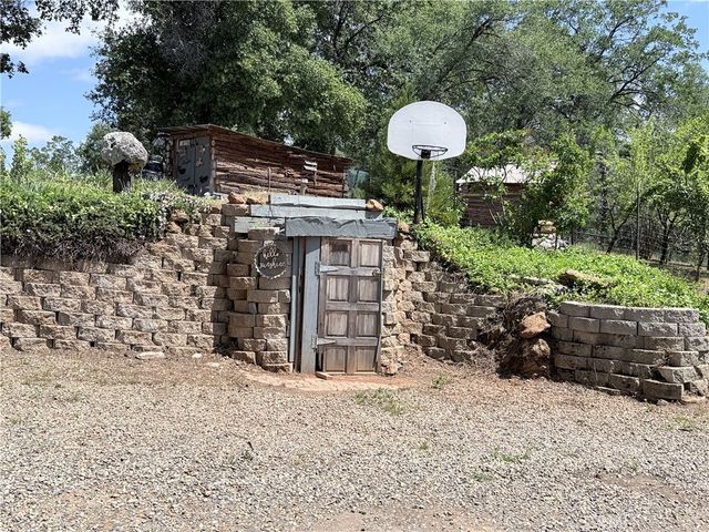 34914 Sneezeweed Lane, North Fork, CA 93643