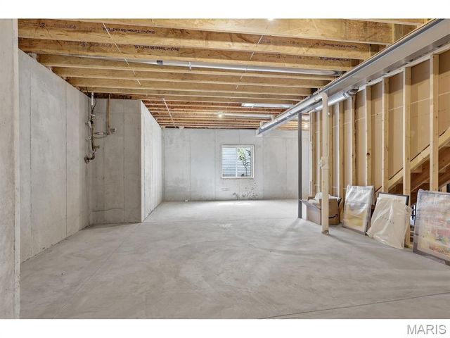545 Long Acres Lane, Olivette, MO 63132