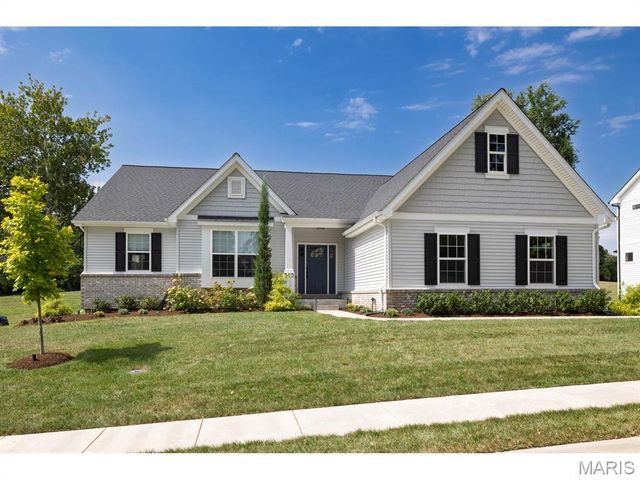 545 Long Acres Lane, Olivette, MO 63132