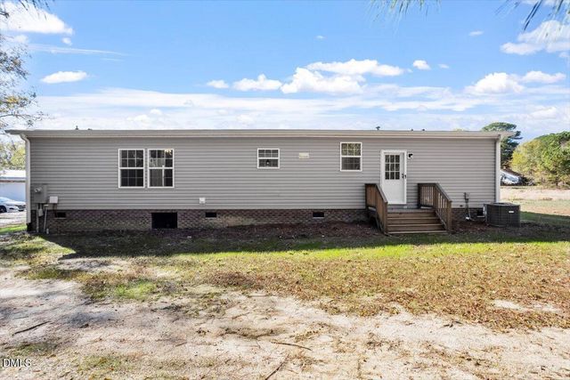 1101 Perry Road, Zebulon, NC 27597