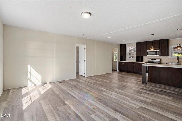 1101 Perry Road, Zebulon, NC 27597