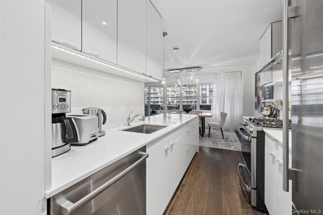 1805 215th Street 2G, Bayside, NY 11360