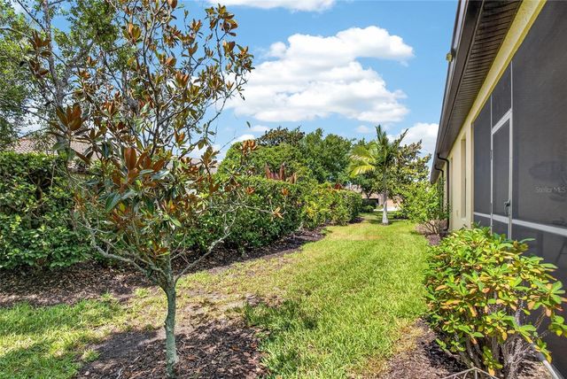 342 BLUEWATER FALLS COURT, Apollo Beach, FL 33572