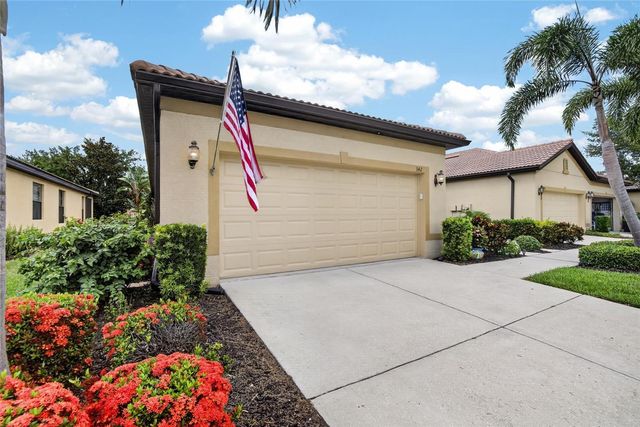 342 BLUEWATER FALLS COURT, Apollo Beach, FL 33572