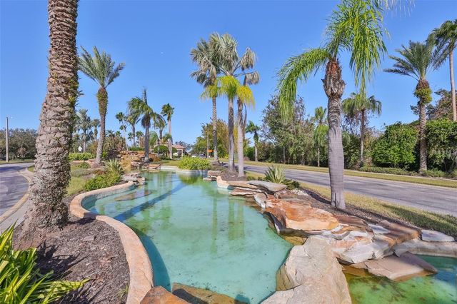 342 BLUEWATER FALLS COURT, Apollo Beach, FL 33572