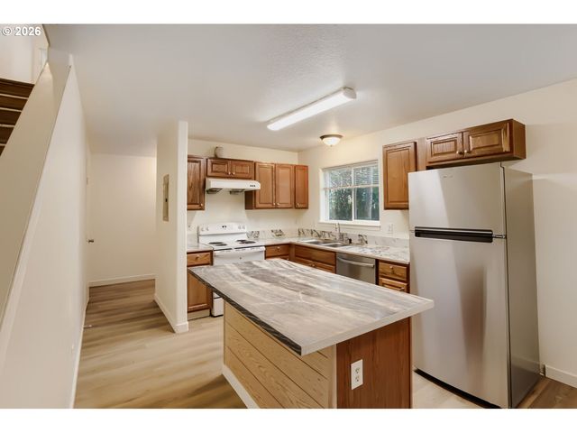 2926 Se 125TH Ave, Portland, OR 97236