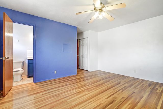421 La Veta Drive NE, Albuquerque, NM 87108
