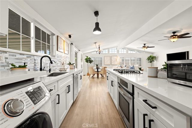 925 E Walnut, Glendora, CA 91741