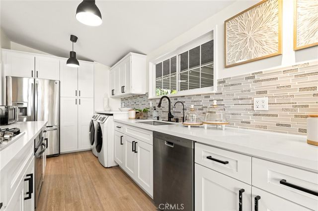 925 E Walnut, Glendora, CA 91741