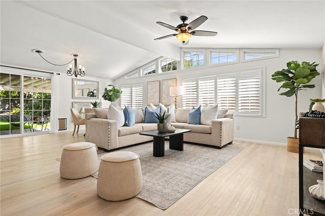 925 E Walnut, Glendora, CA 91741