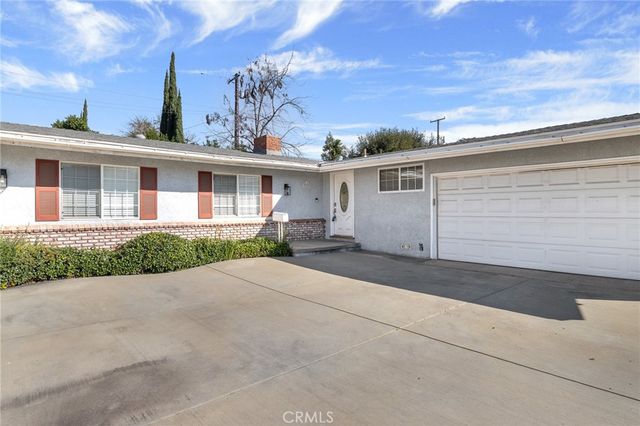 925 E Walnut, Glendora, CA 91741