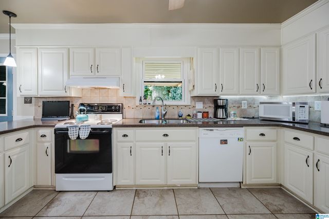 2524 RHODY DRIVE, Gardendale, AL 35071