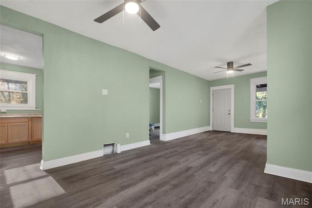 2140 Crescent Avenue, Hillsdale, MO 63121