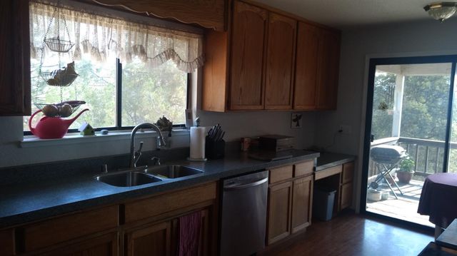 11011 Chances R Rd, Penn Valley, CA 95946