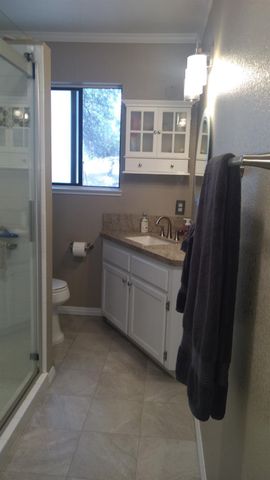 11011 Chances R Rd, Penn Valley, CA 95946