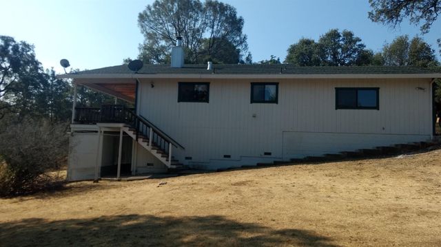 11011 Chances R Rd, Penn Valley, CA 95946