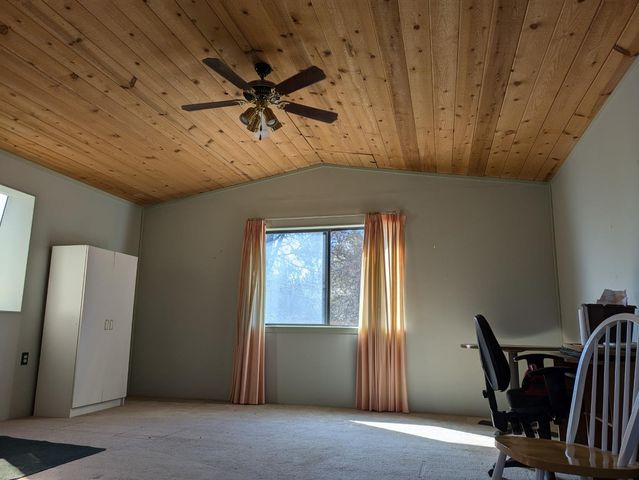 11011 Chances R Rd, Penn Valley, CA 95946
