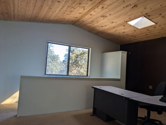 11011 Chances R Rd, Penn Valley, CA 95946