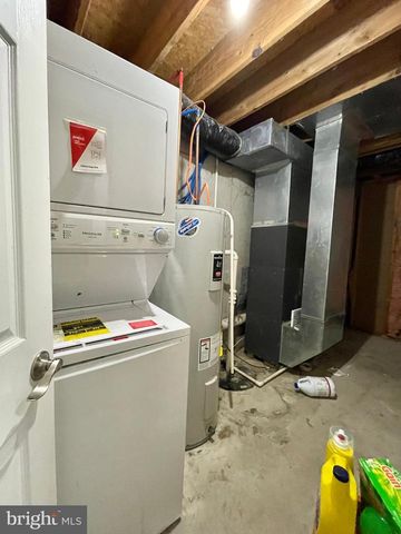 2044 N 18TH ST, Philadelphia, PA 19121