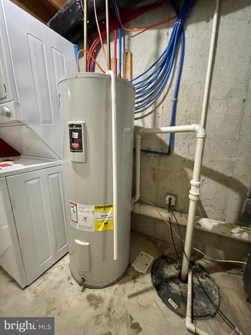 2044 N 18TH ST, Philadelphia, PA 19121