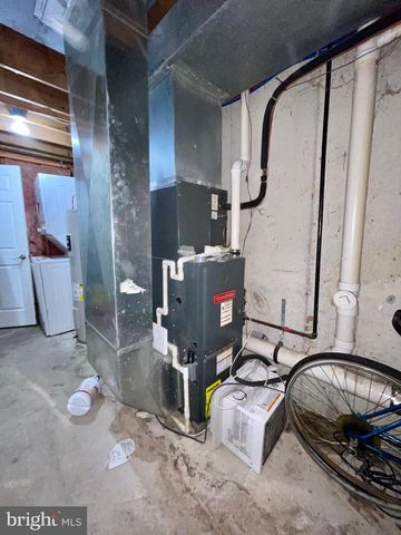 2044 N 18TH ST, Philadelphia, PA 19121