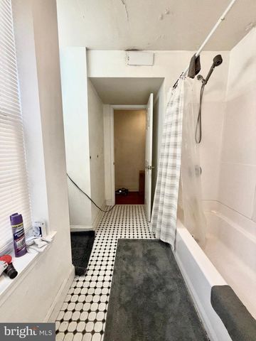 2044 N 18TH ST, Philadelphia, PA 19121