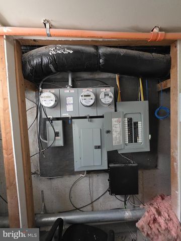 2044 N 18TH ST, Philadelphia, PA 19121