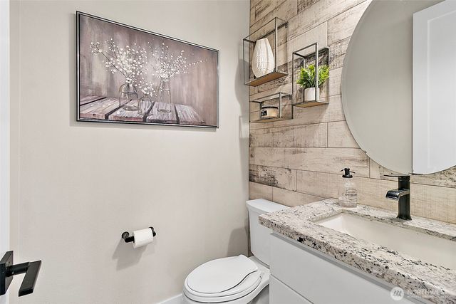 23670 SE 448th Street, Enumclaw, WA 98022