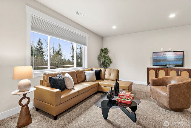 23670 SE 448th Street, Enumclaw, WA 98022