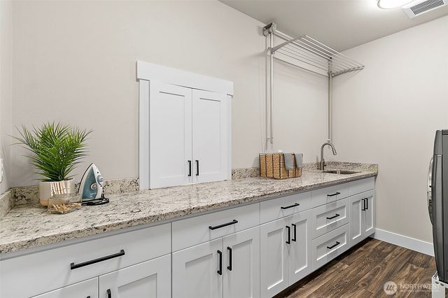 23670 SE 448th Street, Enumclaw, WA 98022