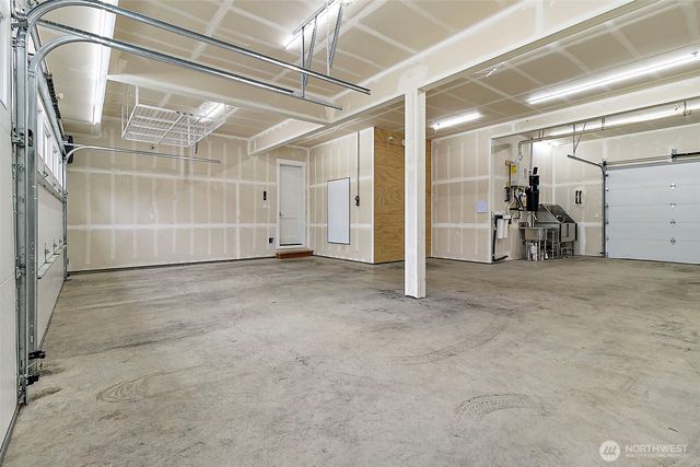 23670 SE 448th Street, Enumclaw, WA 98022