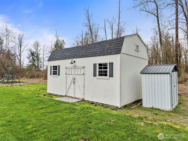 23670 SE 448th Street, Enumclaw, WA 98022