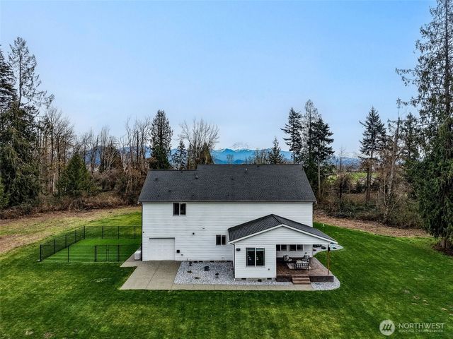23670 SE 448th Street, Enumclaw, WA 98022